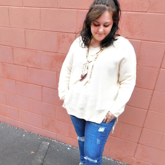 Marshmallow Sweater - Picture 2 of 2